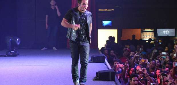 Como Carlito, Anderson Di Rizzi grava 'Amor à Vida' em ...