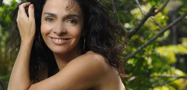 Claudia Ohana se encanta com personagem "comum" de 'Joia ...