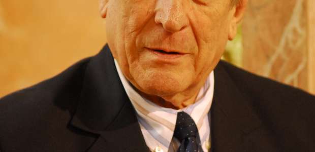 Nicette Bruno se emociona ao falar de Paulo Goulart: "dor"