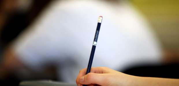 Concursos oferecem 1.944 vagas com salário de até R$ 19 mil