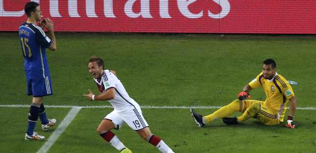 Silêncio pós-Copa foi para "saborear o momento", diz Götze