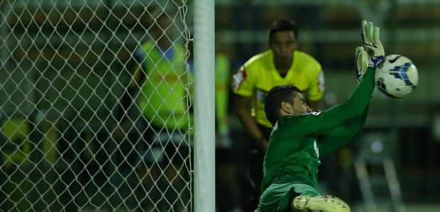 Santos fecha empréstimo de Vanderlei para substituir Aranha