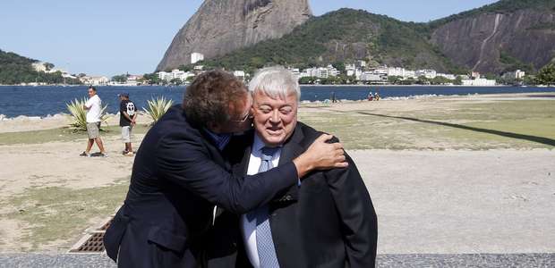 FBI investiga negócios entre Teixeira e Valcke na Copa 2014