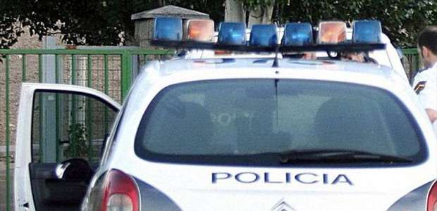 Matan de un disparo a una mujer mientras sacaba la basura