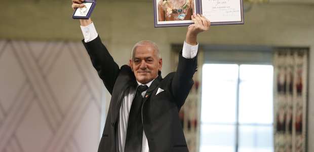 Grupo democrático tunecino recibe premio Nobel de la Paz