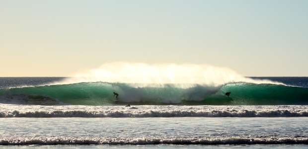 Confira praias para surfe em rotas de cruzeiros