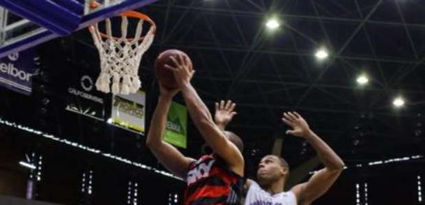 Fla faz 81 a 71 no Mogi e empata a série semifinal da NBB