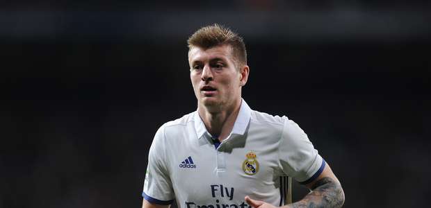Kroos passa Natal em Londres e aquece rumores sobre Chelsea