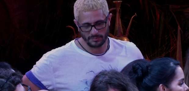 "BBB 17": Com dor, Daniel deixa a Prova do Líder