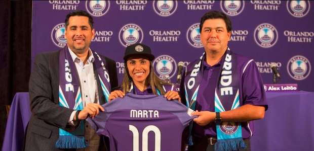 5 vezes melhor do mundo, Marta é apresentada no Orlando