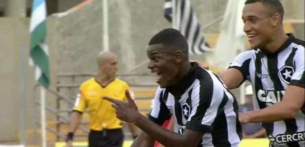 Luan faz 4 e Botafogo aplica maior goleada da Copinha