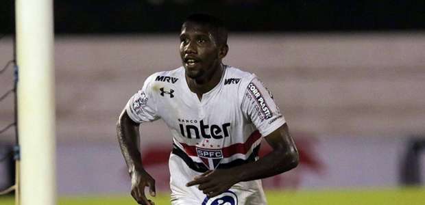 São Paulo goleia Botafogo-SP e pega a Chape na Copinha