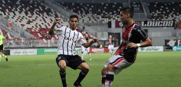 Expulsão prejudica Figueirense, que perde para Joinville ...