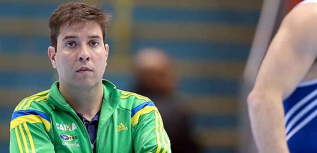 Técnico de ginástica vê acusações de abuso como 'vingança'