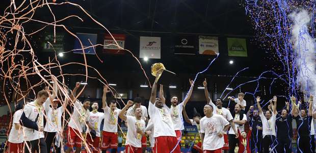 Paulistano vence o Mogi e é campeão do NBB pela primeira vez