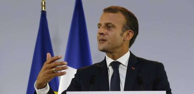 Macron lança plano de combate à pobreza na França