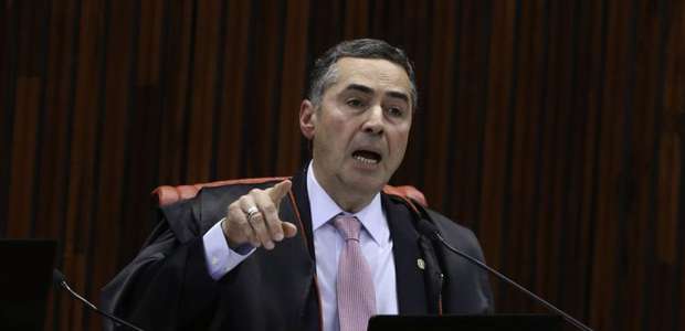 Bolsonaro tem 3 dias para esclarecer contas ao TSE