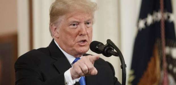 Trump assina ordem que impedirá imigrantes de pedir asilo