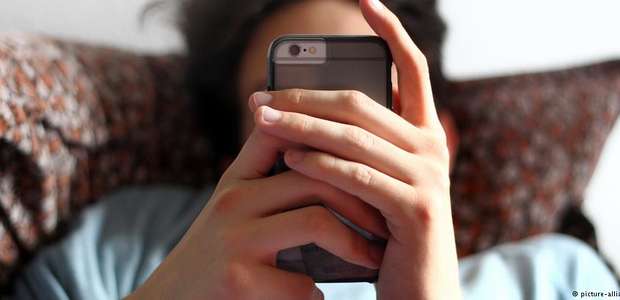 Especialista pede proibição de smartphone a menores