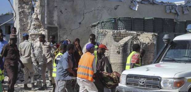 Atentado mata vice-ministro e mais 4 na Somália