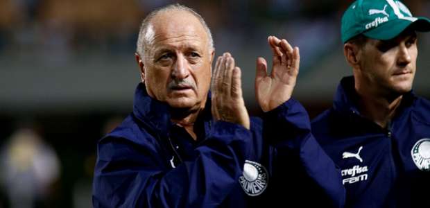 Felipão elogia Scarpa e despista sobre interesse em Pato