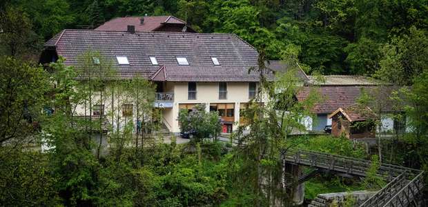 O mistério dos entusiastas de combate medieval ...