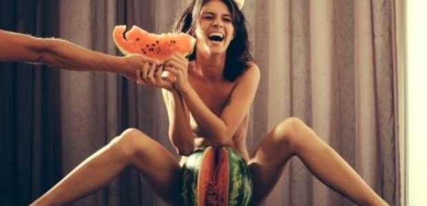 Pesquisa revela comida preferida dos casais após o sexo