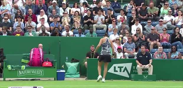 TÊNIS: WTA Birmingham: Barty supera Goerges, conquista ...