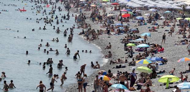 Europa: Onda de intenso calor causa incêndios florestais