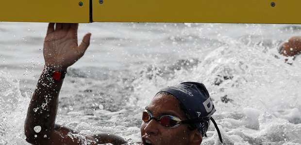Ana Marcela é campeã mundial dos 5km da maratona aquática