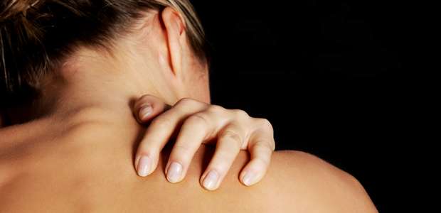 Por que sinto coceira no corpo durante o treino?