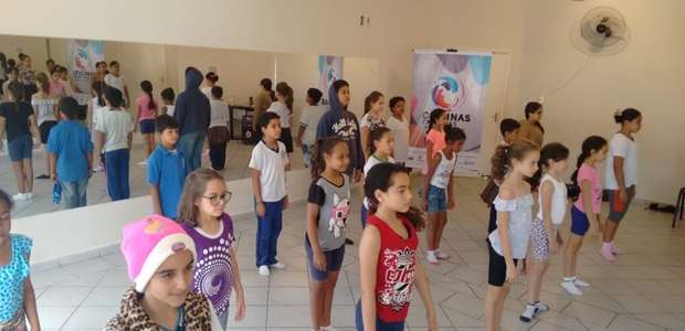 Projeto Oficinas Criativas realiza primeiro Encontrão em ...