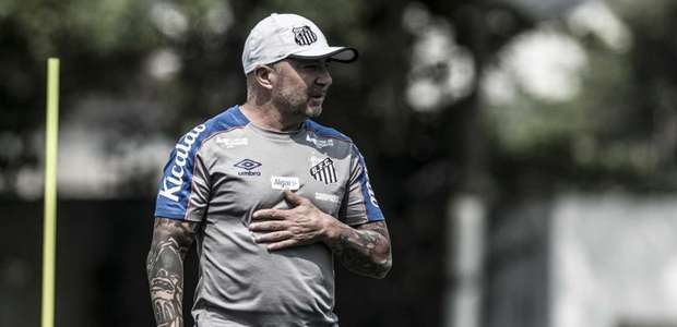 Sampaoli fica satisfeito com treinos do Santos durante a ...
