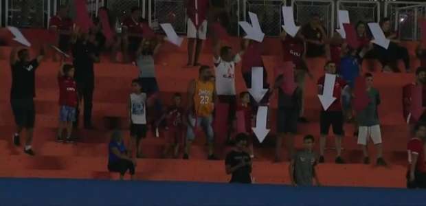 Torcida do Vila Nova faz protesto bem humorado com setas ...