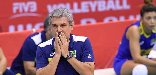 Zé Roberto lamenta ineficiência no saque e bloqueio em ...