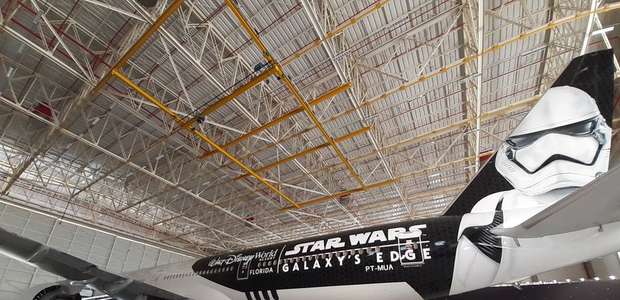 Avião do Star Wars é lançado no Brasil e voa esta noite
