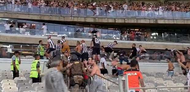 MG: PM prende 53 no clássico e cogita volta da torcida única