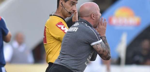 Perto de perder técnico para o Inter, Racing quer Sampaoli