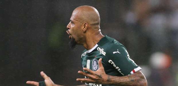 Felipe Melo frustra previsão de Luxemburgo