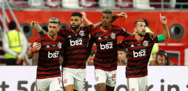 Fla leva susto, vira com brilho de B. Henrique e vai à final