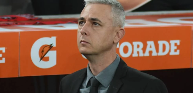 Tiago Nunes cita "DNA competitivo" e promete mudanças ...