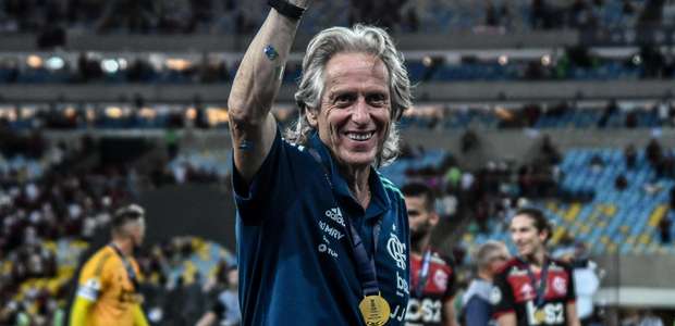 Flamengo sobra nos dois primeiros meses do ano