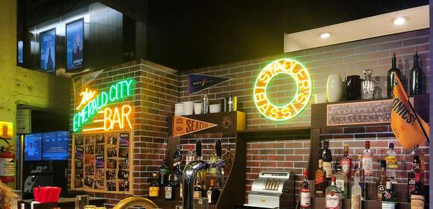 Fã viaja 1h30 para evento especial de Grey's em SP