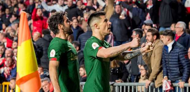 Athletic Bilbao marca no fim e avança para final da Copa ...