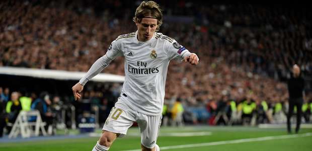 Modric tem portas abertas para deixar o Real Madrid, diz ...