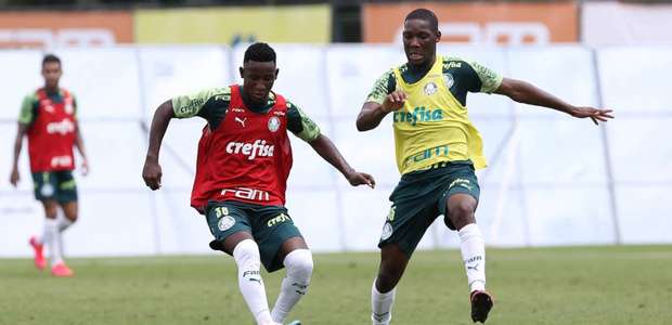 Atacante Angulo é esperado pelo Cruzeiro para fechar ...