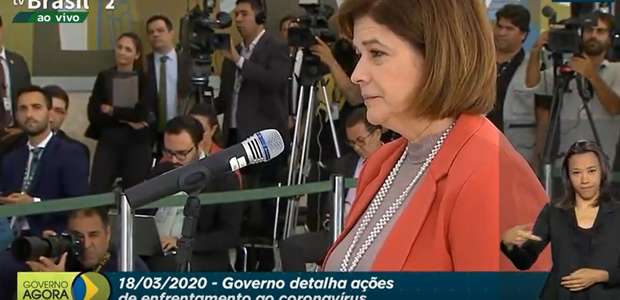 Repórter da Globo pede perdão por "incomodar" Bolsonaro