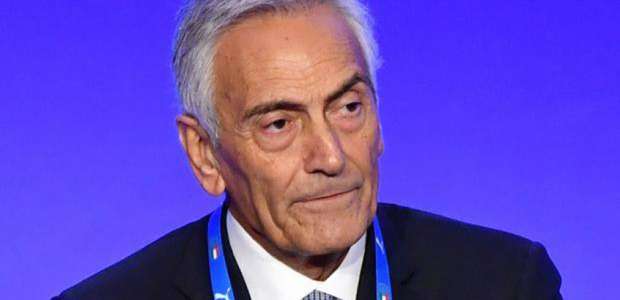 Federação Italiana estuda cortar salário de jogadores ...