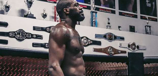 Em 'guerra' com Dana White, Jon Jones revela que vai ...