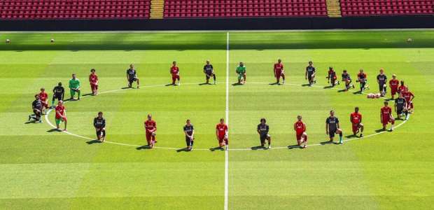 Treino do Liverpool é marcado por apoio ao movimento ...